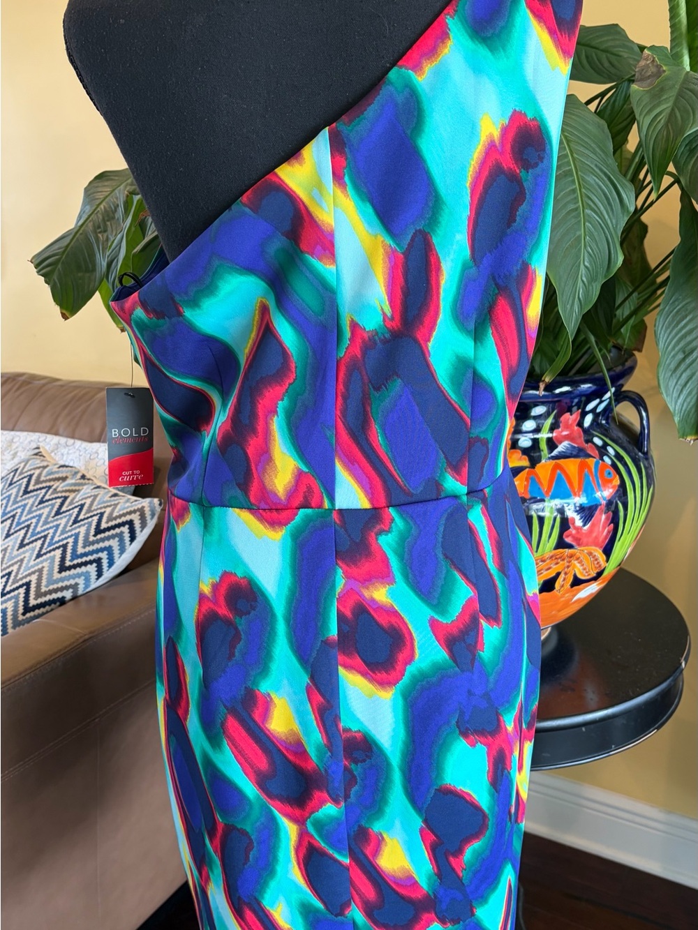 NWT! Bold Elements Abstract Print One-Shoulder Dress - Large. - Picture 6 of 10